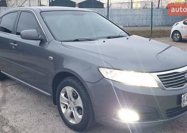 Коричневый Киа Маджентис, объемом двигателя 2 л и пробегом 294 тыс. км за 5500 $, фото 8 на Automoto.ua