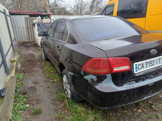 Коричневий Кіа Маджентіс, об'ємом двигуна 2 л та пробігом 200 тис. км за 2700 $, фото 2 на Automoto.ua