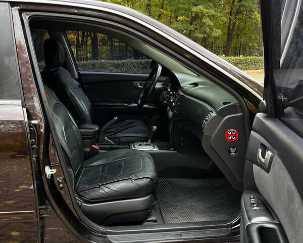 Коричневый Киа Маджентис, объемом двигателя 2.66 л и пробегом 209 тыс. км за 6200 $, фото 8 на Automoto.ua