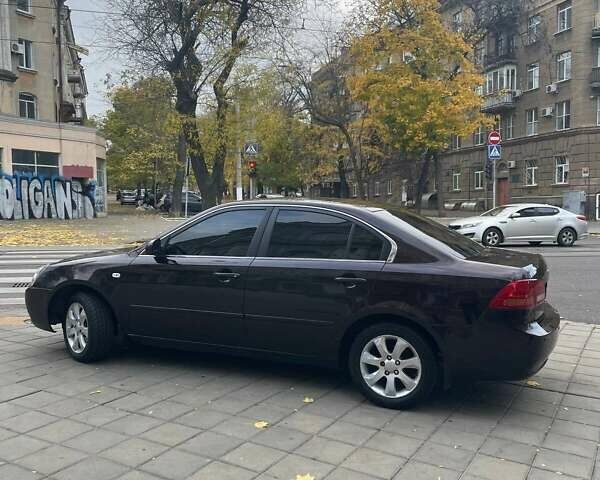 Коричневый Киа Маджентис, объемом двигателя 2 л и пробегом 170 тыс. км за 5500 $, фото 5 на Automoto.ua