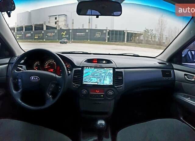 Коричневый Киа Маджентис, объемом двигателя 2 л и пробегом 294 тыс. км за 5500 $, фото 22 на Automoto.ua