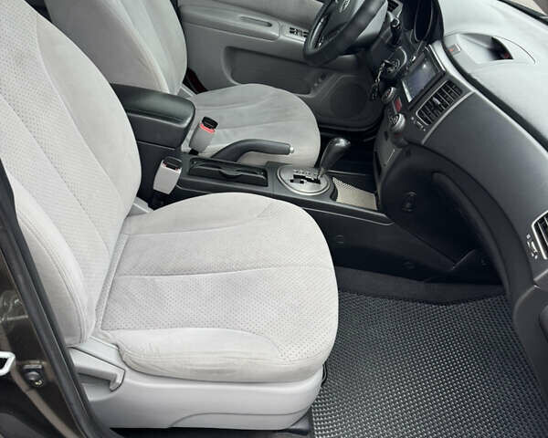 Коричневый Киа Маджентис, объемом двигателя 2 л и пробегом 263 тыс. км за 7200 $, фото 10 на Automoto.ua