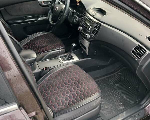 Коричневый Киа Маджентис, объемом двигателя 2 л и пробегом 299 тыс. км за 4444 $, фото 5 на Automoto.ua