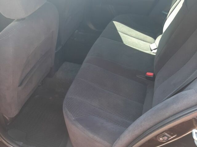 Коричневий Кіа Маджентіс, об'ємом двигуна 0 л та пробігом 230 тис. км за 3700 $, фото 5 на Automoto.ua