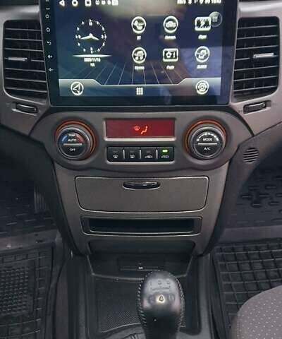 Коричневый Киа Маджентис, объемом двигателя 2 л и пробегом 294 тыс. км за 5500 $, фото 26 на Automoto.ua