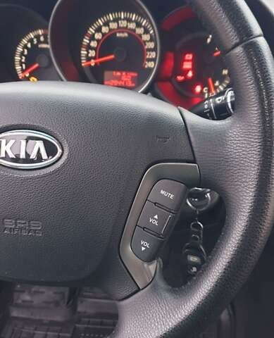 Коричневый Киа Маджентис, объемом двигателя 2 л и пробегом 294 тыс. км за 5500 $, фото 34 на Automoto.ua