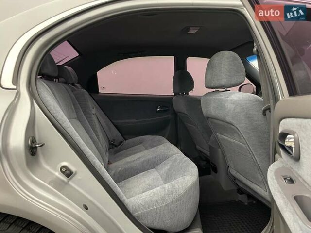 Киа Маджентис, объемом двигателя 2 л и пробегом 200 тыс. км за 3528 $, фото 7 на Automoto.ua