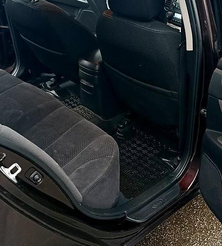 Кіа Маджентіс, об'ємом двигуна 2 л та пробігом 221 тис. км за 6200 $, фото 8 на Automoto.ua