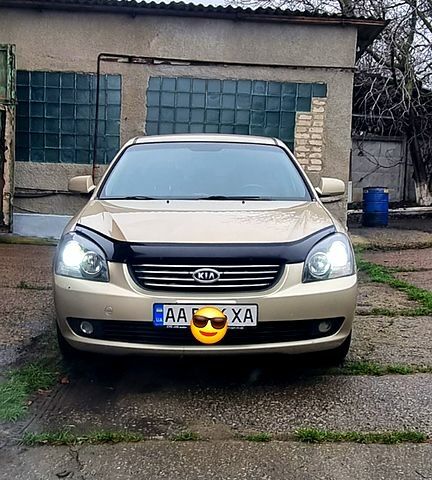 Киа Маджентис, объемом двигателя 2 л и пробегом 280 тыс. км за 3500 $, фото 1 на Automoto.ua