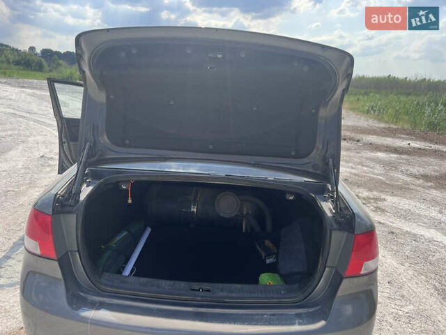 Кіа Маджентіс, об'ємом двигуна 2 л та пробігом 300 тис. км за 5800 $, фото 5 на Automoto.ua