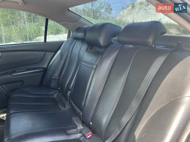 Кіа Маджентіс, об'ємом двигуна 2 л та пробігом 300 тис. км за 5800 $, фото 7 на Automoto.ua
