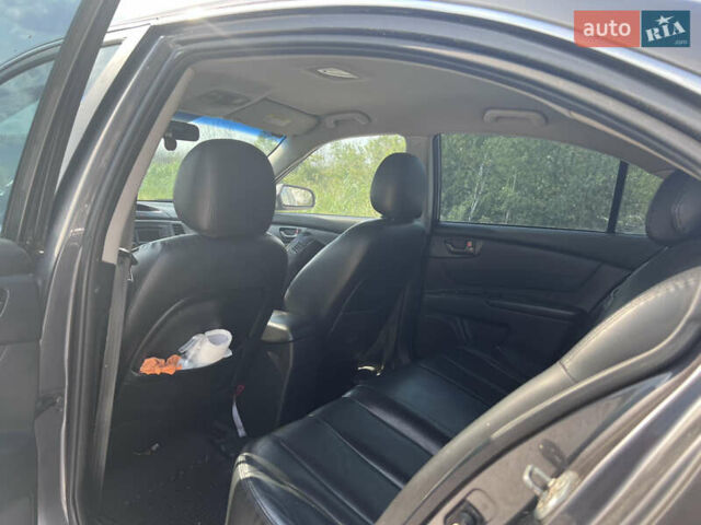Кіа Маджентіс, об'ємом двигуна 2 л та пробігом 300 тис. км за 5800 $, фото 6 на Automoto.ua