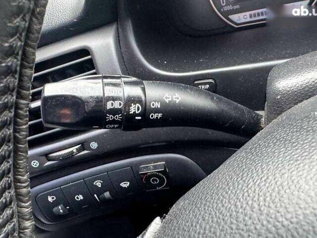 Кіа Маджентіс, об'ємом двигуна 0 л та пробігом 208 тис. км за 4590 $, фото 15 на Automoto.ua