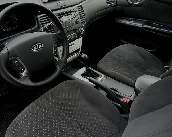 Киа Маджентис, объемом двигателя 2 л и пробегом 58 тыс. км за 7000 $, фото 5 на Automoto.ua