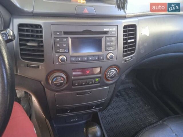 Киа Маджентис, объемом двигателя 2 л и пробегом 260 тыс. км за 5500 $, фото 4 на Automoto.ua