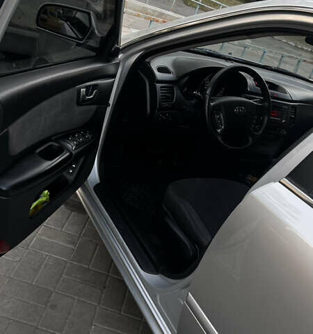 Киа Маджентис, объемом двигателя 2 л и пробегом 190 тыс. км за 7500 $, фото 13 на Automoto.ua