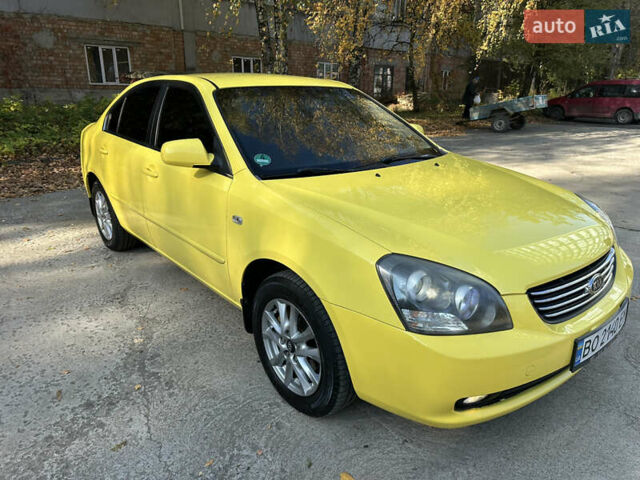 Жовтий Кіа Маджентіс, об'ємом двигуна 2 л та пробігом 257 тис. км за 4300 $, фото 2 на Automoto.ua