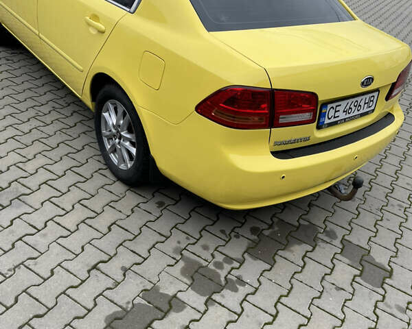 Жовтий Кіа Маджентіс, об'ємом двигуна 2 л та пробігом 269 тис. км за 5000 $, фото 6 на Automoto.ua