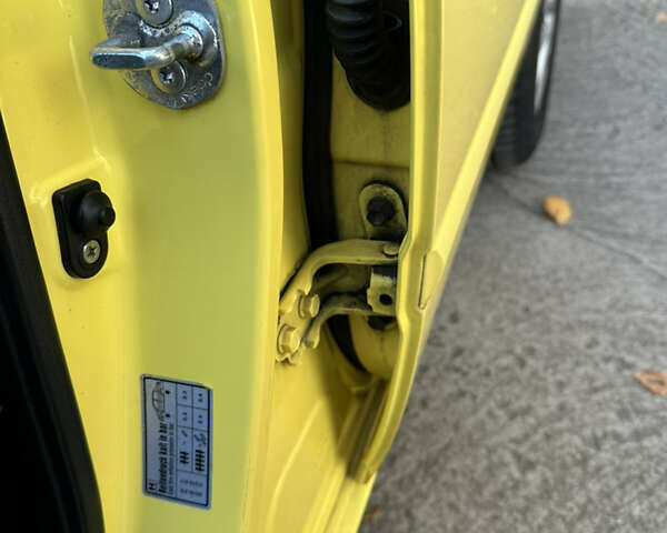 Жовтий Кіа Маджентіс, об'ємом двигуна 2 л та пробігом 257 тис. км за 4300 $, фото 44 на Automoto.ua