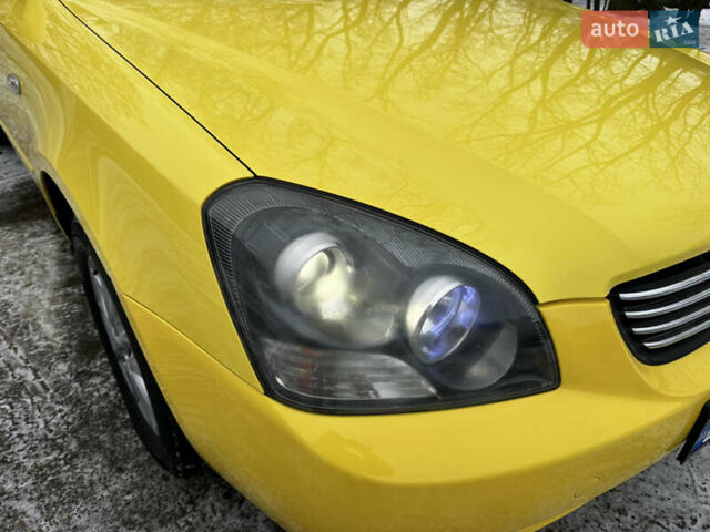 Желтый Киа Маджентис, объемом двигателя 2 л и пробегом 258 тыс. км за 3950 $, фото 20 на Automoto.ua