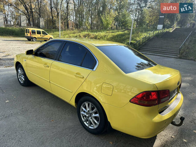 Жовтий Кіа Маджентіс, об'ємом двигуна 2 л та пробігом 257 тис. км за 4300 $, фото 12 на Automoto.ua