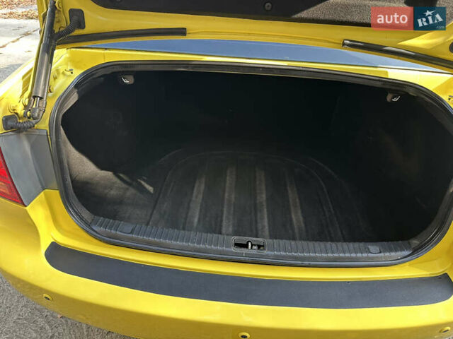 Жовтий Кіа Маджентіс, об'ємом двигуна 2 л та пробігом 257 тис. км за 4300 $, фото 58 на Automoto.ua