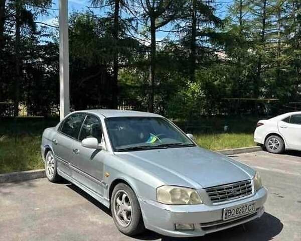 Сірий Кіа Маджентіс, об'ємом двигуна 2.5 л та пробігом 335 тис. км за 1800 $, фото 1 на Automoto.ua