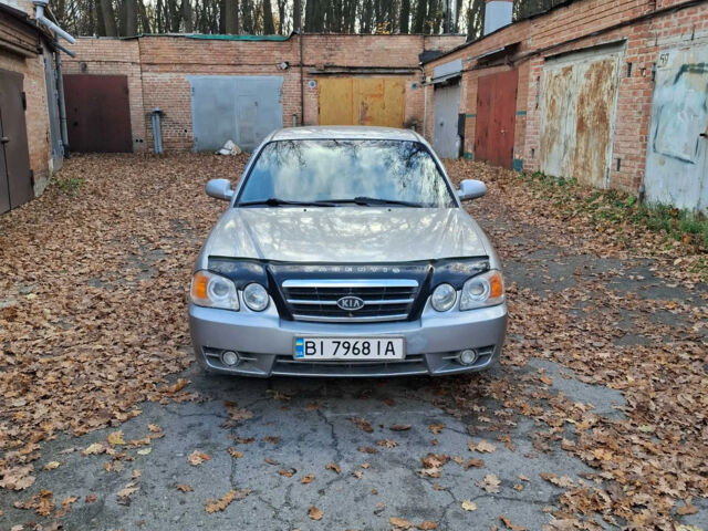 Серый Киа Маджентис, объемом двигателя 2 л и пробегом 340 тыс. км за 2800 $, фото 3 на Automoto.ua