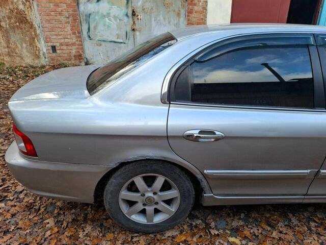 Серый Киа Маджентис, объемом двигателя 2 л и пробегом 340 тыс. км за 2800 $, фото 5 на Automoto.ua