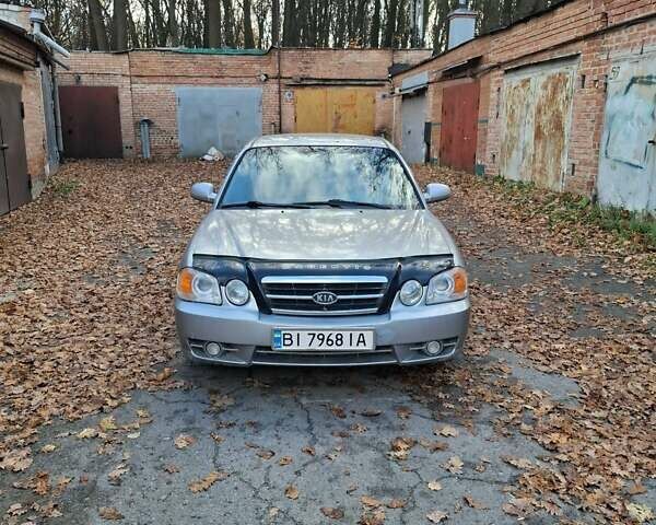 Сірий Кіа Маджентіс, об'ємом двигуна 2 л та пробігом 340 тис. км за 2800 $, фото 11 на Automoto.ua