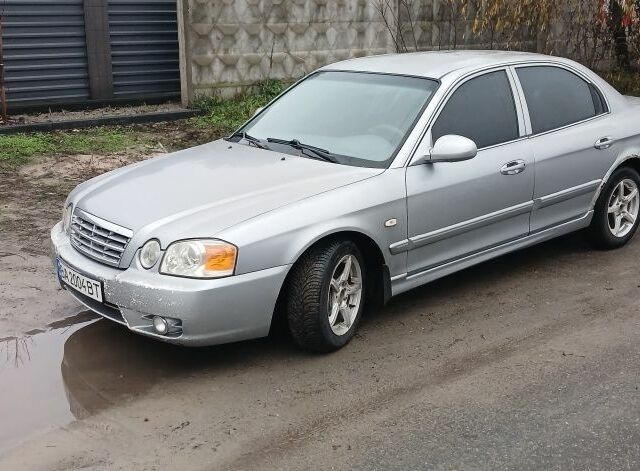 Сірий Кіа Маджентіс, об'ємом двигуна 2 л та пробігом 341 тис. км за 2500 $, фото 1 на Automoto.ua