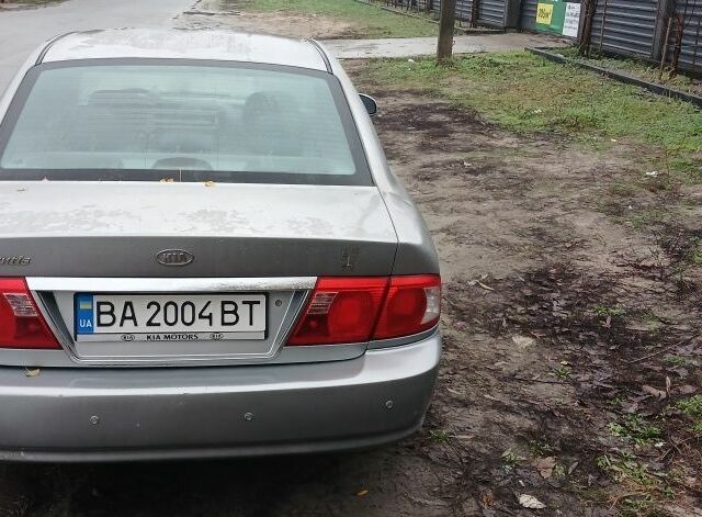 Сірий Кіа Маджентіс, об'ємом двигуна 2 л та пробігом 341 тис. км за 2500 $, фото 3 на Automoto.ua