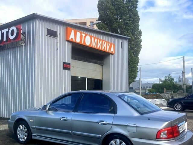 Серый Киа Маджентис, объемом двигателя 2 л и пробегом 234 тыс. км за 3200 $, фото 6 на Automoto.ua