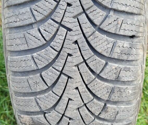 Сірий Кіа Маджентіс, об'ємом двигуна 2 л та пробігом 321 тис. км за 3550 $, фото 9 на Automoto.ua