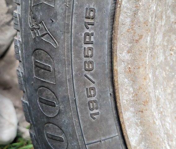 Сірий Кіа Маджентіс, об'ємом двигуна 2 л та пробігом 321 тис. км за 3550 $, фото 10 на Automoto.ua