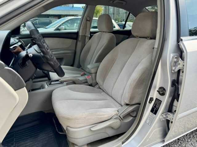 Сірий Кіа Маджентіс, об'ємом двигуна 2.7 л та пробігом 219 тис. км за 4500 $, фото 6 на Automoto.ua