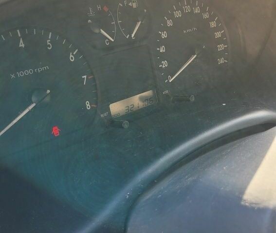 Сірий Кіа Маджентіс, об'ємом двигуна 2 л та пробігом 321 тис. км за 3550 $, фото 6 на Automoto.ua