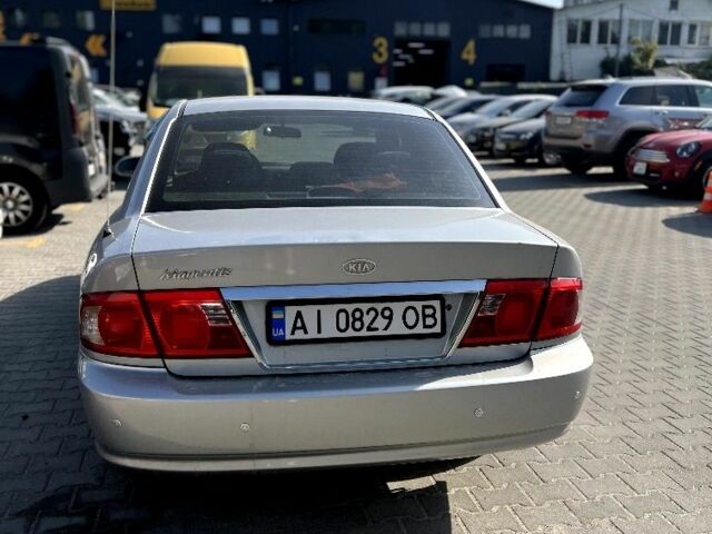 Сірий Кіа Маджентіс, об'ємом двигуна 2 л та пробігом 321 тис. км за 3550 $, фото 1 на Automoto.ua