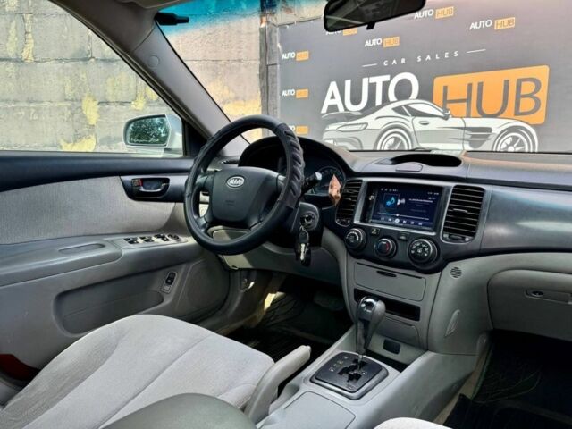 Сірий Кіа Маджентіс, об'ємом двигуна 2.7 л та пробігом 219 тис. км за 4500 $, фото 9 на Automoto.ua