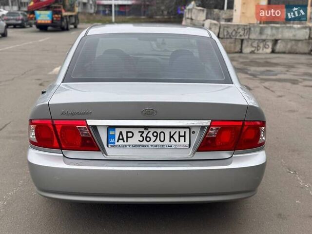 Сірий Кіа Маджентіс, об'ємом двигуна 2 л та пробігом 179 тис. км за 4350 $, фото 6 на Automoto.ua