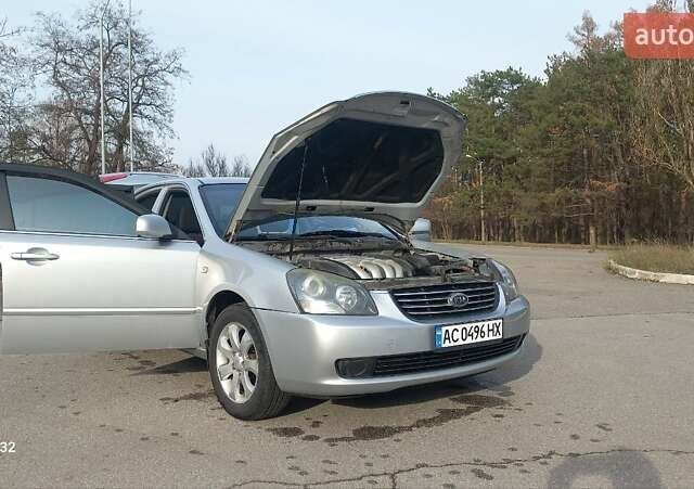 Сірий Кіа Маджентіс, об'ємом двигуна 2 л та пробігом 251 тис. км за 4700 $, фото 1 на Automoto.ua