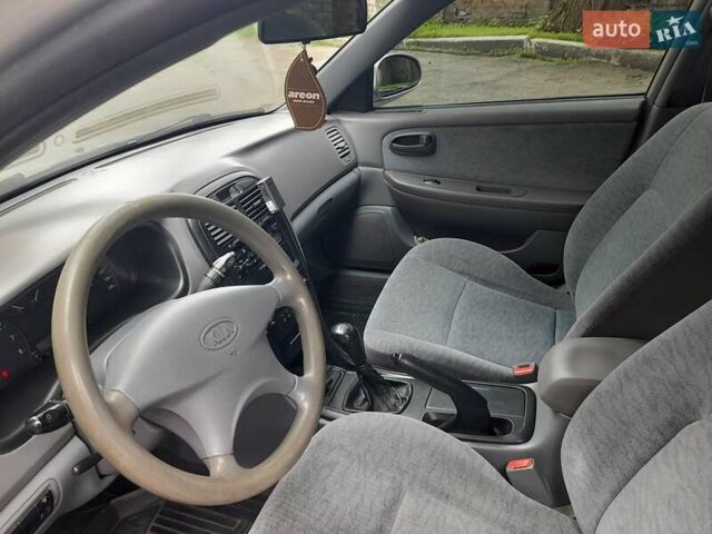 Серый Киа Маджентис, объемом двигателя 0 л и пробегом 175 тыс. км за 4600 $, фото 6 на Automoto.ua
