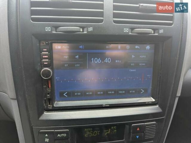 Серый Киа Маджентис, объемом двигателя 2 л и пробегом 264 тыс. км за 2990 $, фото 27 на Automoto.ua