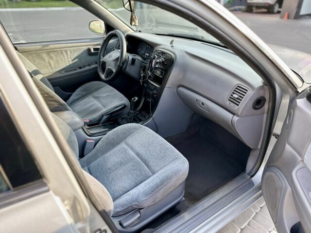 Серый Киа Маджентис, объемом двигателя 2 л и пробегом 280 тыс. км за 3500 $, фото 7 на Automoto.ua