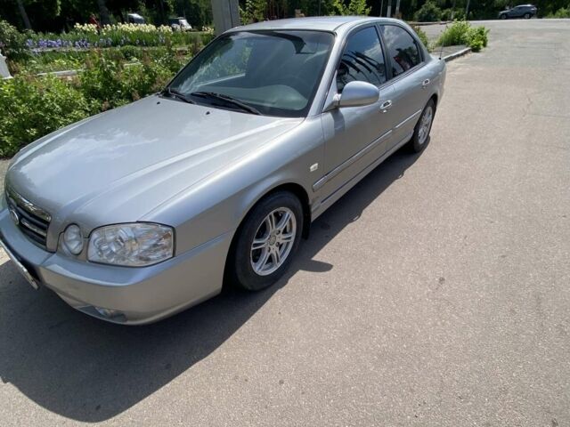 Сірий Кіа Маджентіс, об'ємом двигуна 2 л та пробігом 142 тис. км за 5200 $, фото 28 на Automoto.ua