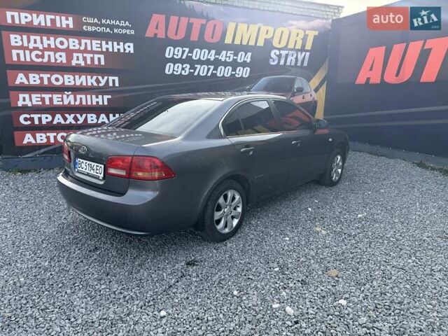 Сірий Кіа Маджентіс, об'ємом двигуна 2 л та пробігом 240 тис. км за 4999 $, фото 4 на Automoto.ua