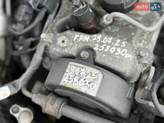 Сірий Кіа Маджентіс, об'ємом двигуна 2 л та пробігом 260 тис. км за 5300 $, фото 25 на Automoto.ua