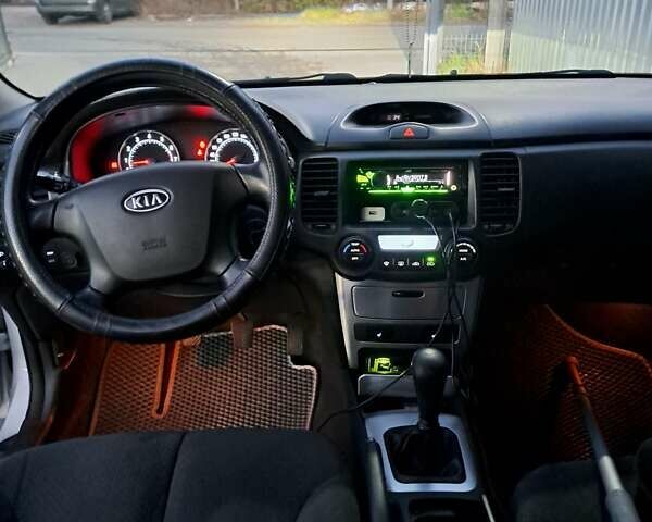 Киа Маджентис 2007 в Киеве на Automoto.ua Серый Киа Маджентис, объемом двигателя 2 л и пробегом 266 тыс. км за 4500 $, фото 38 на Automoto.ua