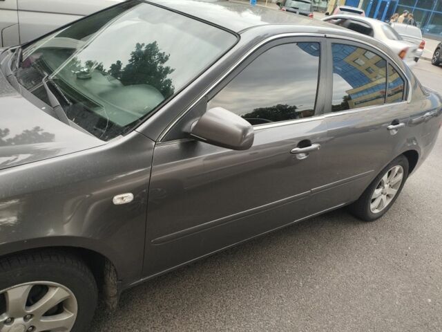 Сірий Кіа Маджентіс, об'ємом двигуна 2 л та пробігом 183 тис. км за 4500 $, фото 7 на Automoto.ua