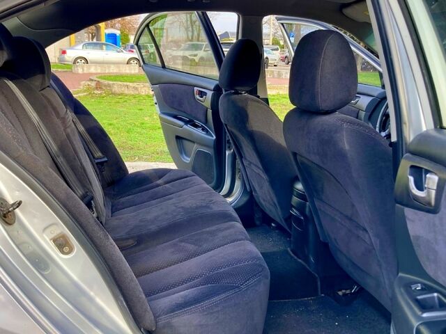 Серый Киа Маджентис, объемом двигателя 2 л и пробегом 172 тыс. км за 6000 $, фото 8 на Automoto.ua